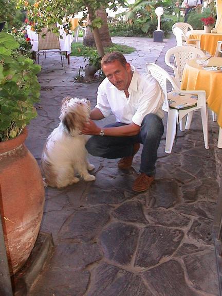 Dirk e il cane Joan