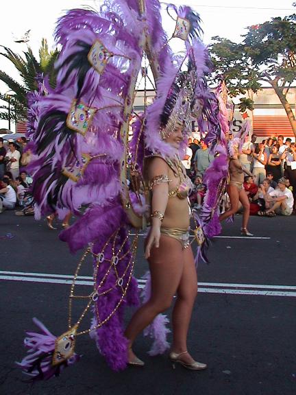 Ballerine carnevale di Santa Cruz